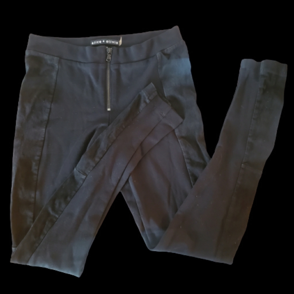 Alice + Olivia Suede Side Casual Black Leggings